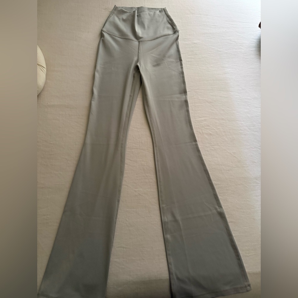 Brand New and Unworn * Hollister Gilly Hicks Light Gray Flare Pants